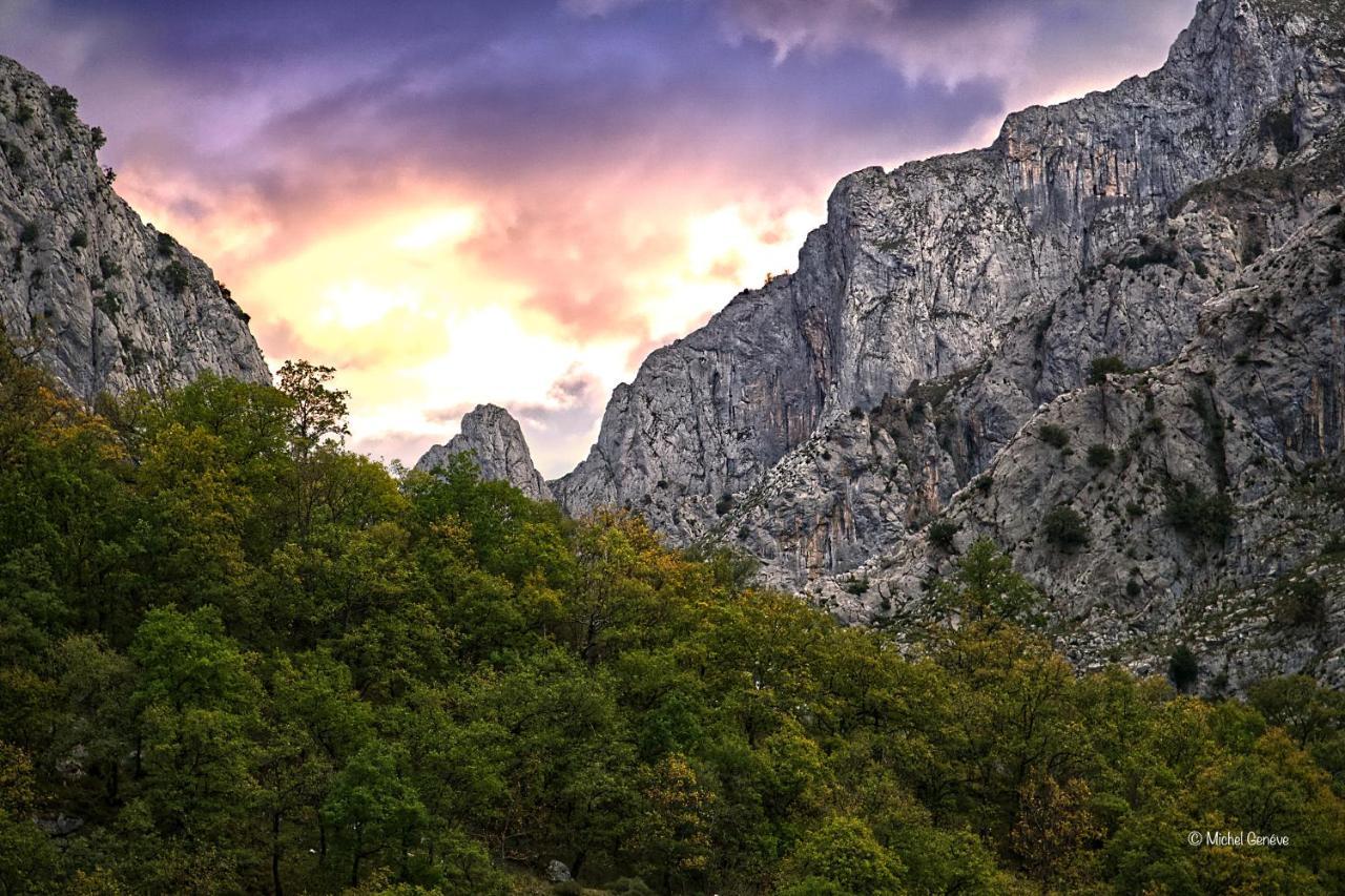 Casas Rurales De Cain ξενώνας Εξωτερικό φωτογραφία